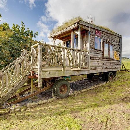 2X Double Bed - Glamping Wagon Dalby Forest Scarborough Dış mekan fotoğraf